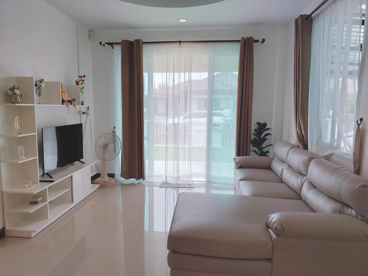 Happy Space วิลล่าทั้งหลัง 2นอน 2น้ำ ฟรี Wifi จอดรถ Nakhon Phanom Bagian luar foto