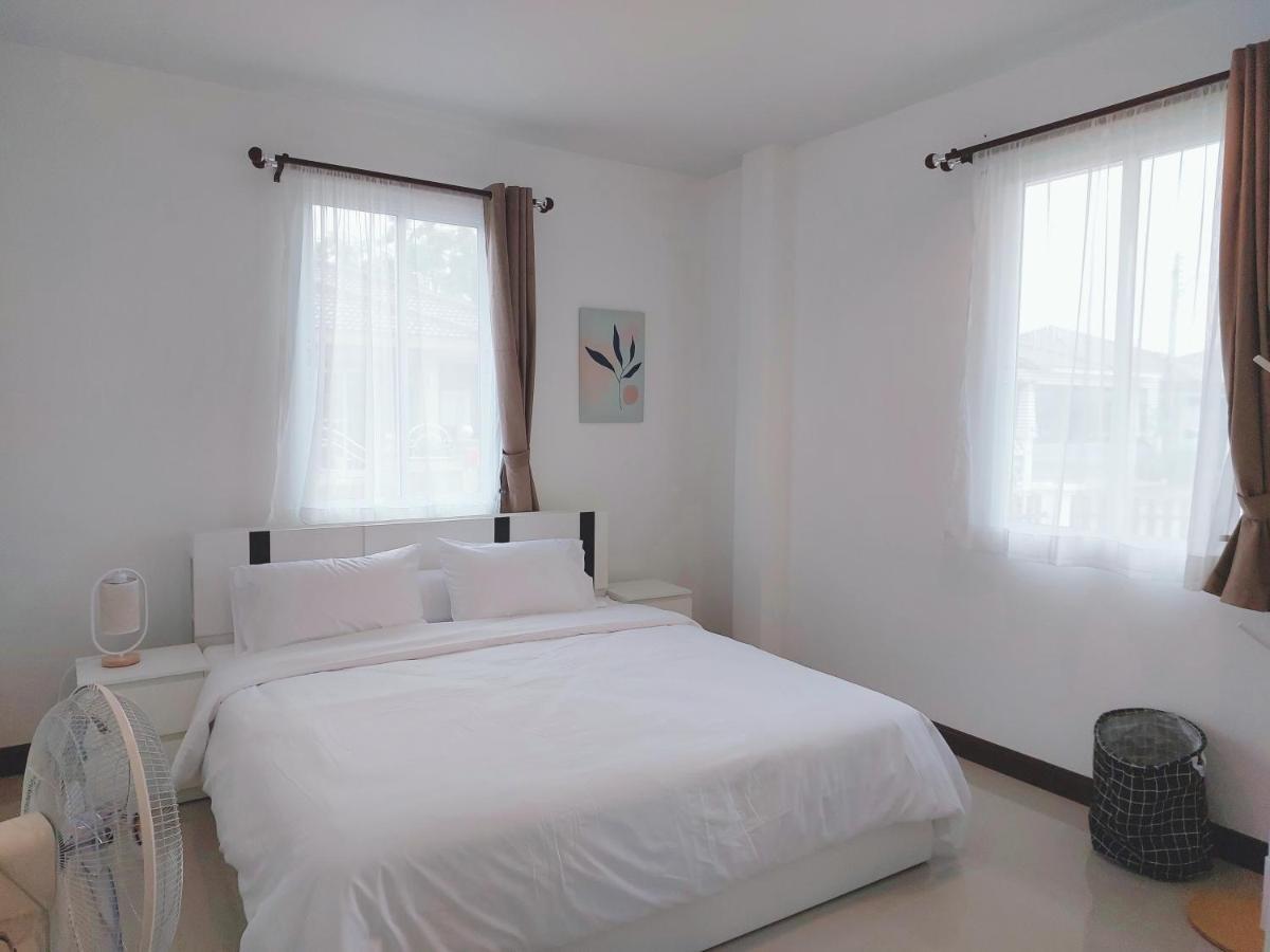 Happy Space วิลล่าทั้งหลัง 2นอน 2น้ำ ฟรี Wifi จอดรถ Nakhon Phanom Bagian luar foto