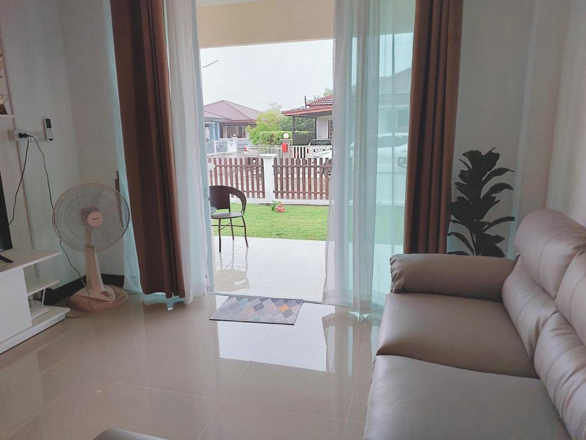 Happy Space วิลล่าทั้งหลัง 2นอน 2น้ำ ฟรี Wifi จอดรถ Nakhon Phanom Bagian luar foto