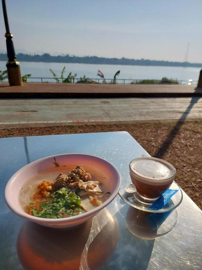 Happy Space วิลล่าทั้งหลัง 2นอน 2น้ำ ฟรี Wifi จอดรถ Nakhon Phanom Bagian luar foto